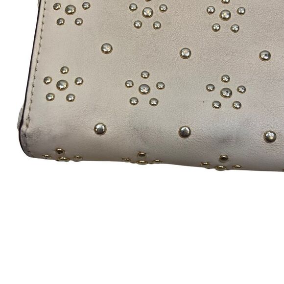 Coach Cream Colored‎ Leather Gold Studded Zipper Wallet - Picture 2 of 14